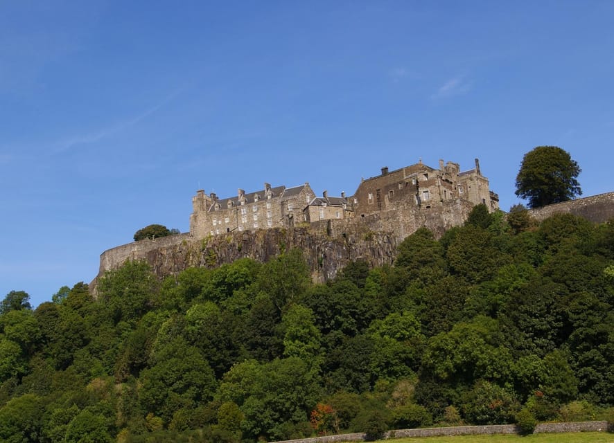 Glasgow: Stirling Castle, Loch Lomond Walk, and Whisky Tour - Exploring Stirling Castle’s Historic Walls