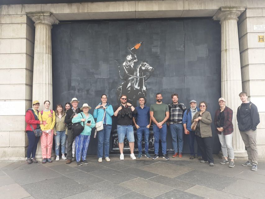 Glasgow: Street Art Guided Walking Tour - Discover Iconic Murals and Hidden Artworks