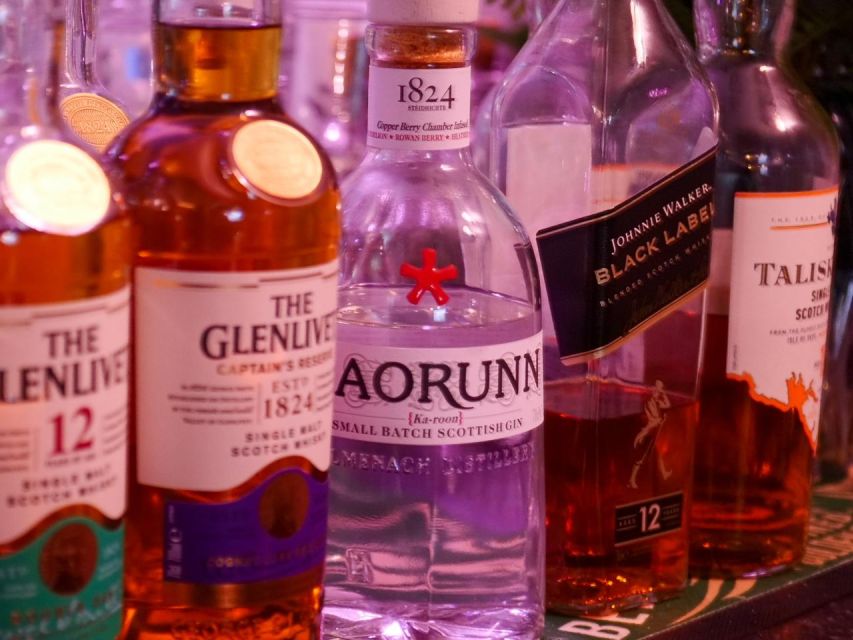 Glasgow: Whisky Flight and Scottish Cheeseboard - The Charm of Mharsanta in Glasgow’s Merchant City