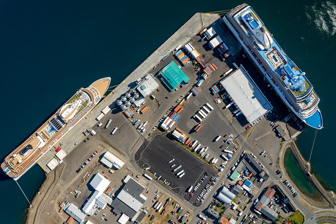 Goðafoss Waterfall from Akureyri Port - The Comfort and Convenience of the Tour Vehicle