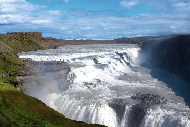 Golden Circle and Glacier Snowmobiling Day Trip from Reykjavik - Exploring Þingvellir National Park’s Geological and Cultural Significance
