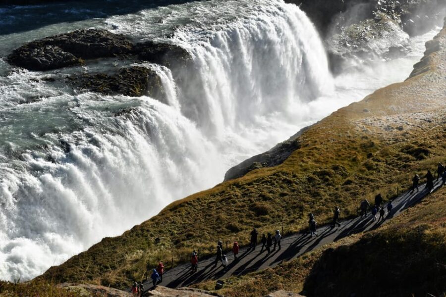 Golden Circle & Blue Lagoon(Premium Entrance) - PRIVATE TOUR - Witness the Power of Geysir and See the Majestic Gullfoss Waterfall