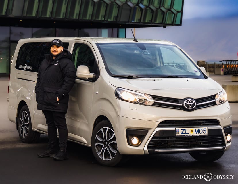 Golden Circle: Geysers, Falls & Tomato Farm with Lunch - Starting from Reykjavik with Comfort and Convenience