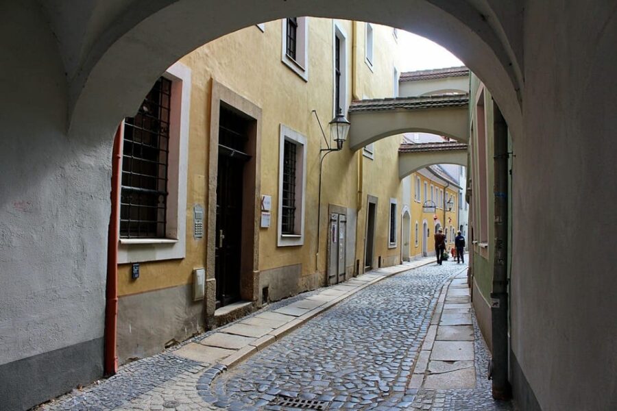 Görlitz Private Guided Walking Tour - Starting Point at the Tourist Office: Easy Access and Convenience