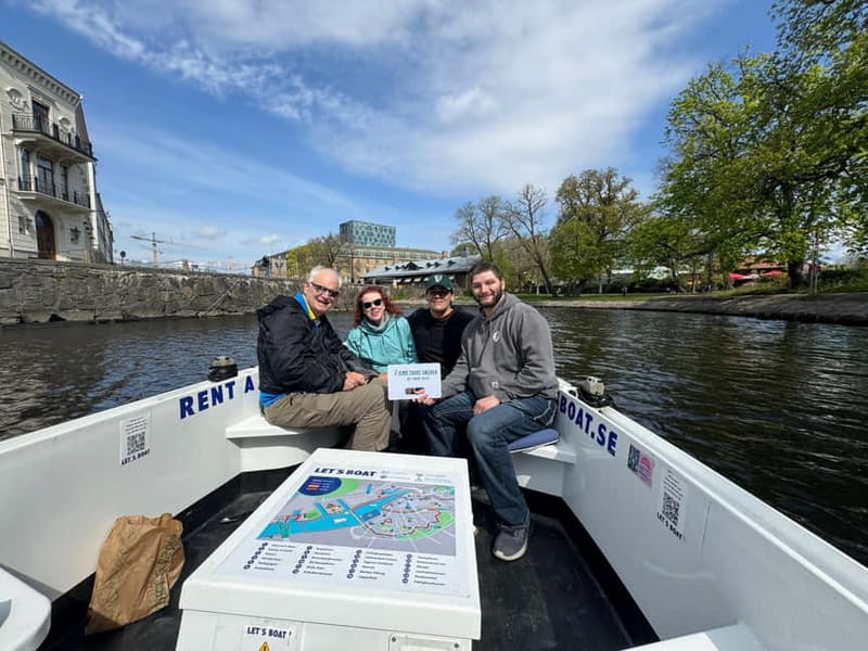 Gothenburg: Private Göta Älv Boat Tour with Pickup - Starting Point at Lejontrappan in Gothenburg’s City Center