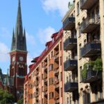 Gothenburg : Private Walking Tour with A Guide (Private tour) - Exploring Kungsportsavenyen: The City’s Vibrant Main Boulevard