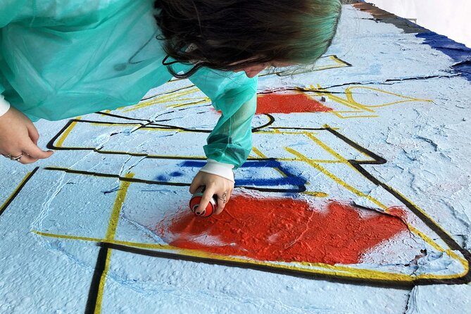 Graffiti Workshop Berlin with professional graffiti artists - Learning the Art of Lettering and Sketching