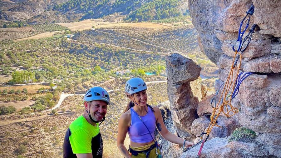 Granada: 2-Day Traditional Rock Climbing Outdoor Course - What Equipment Is Included and What Participants Should Bring