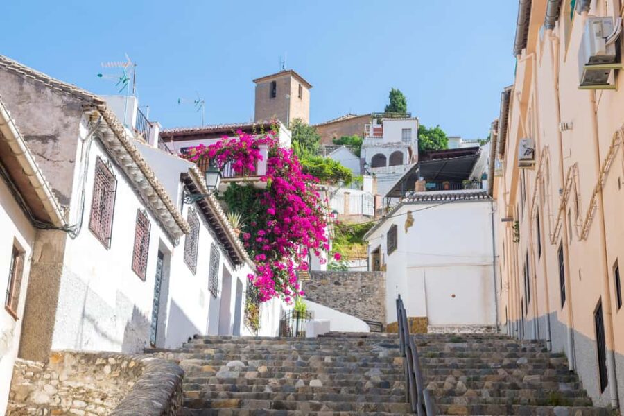 Granada: Albaicín and Sacromonte Guided Walking Tour - Comparing Similar Granada Tours