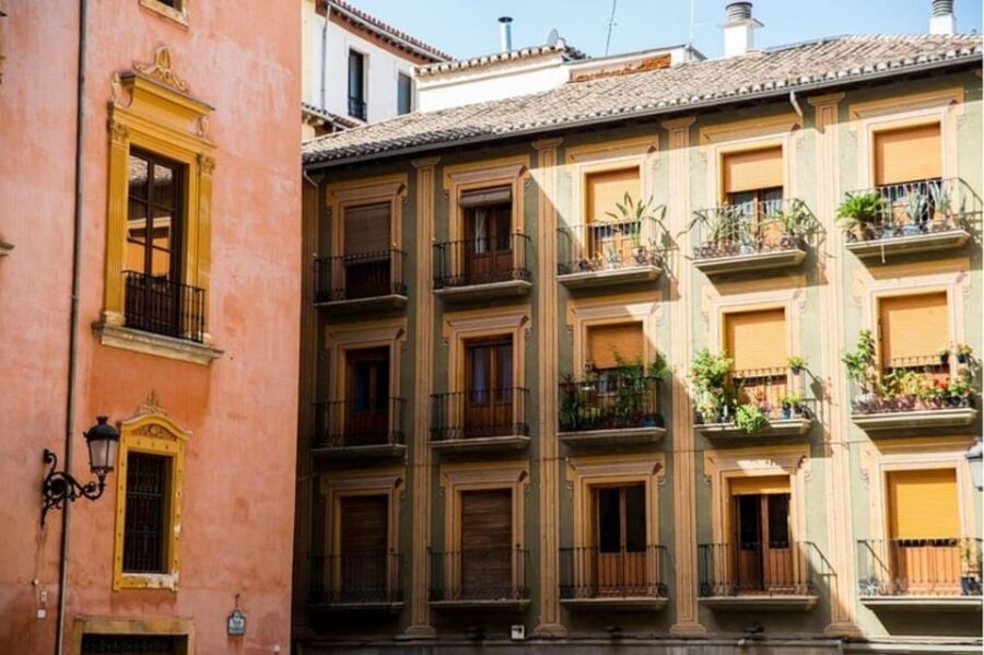 Granada : Albayzin and Sacromonte Walking Tour - Starting Point at Calle Gran Vía de Colón, 1