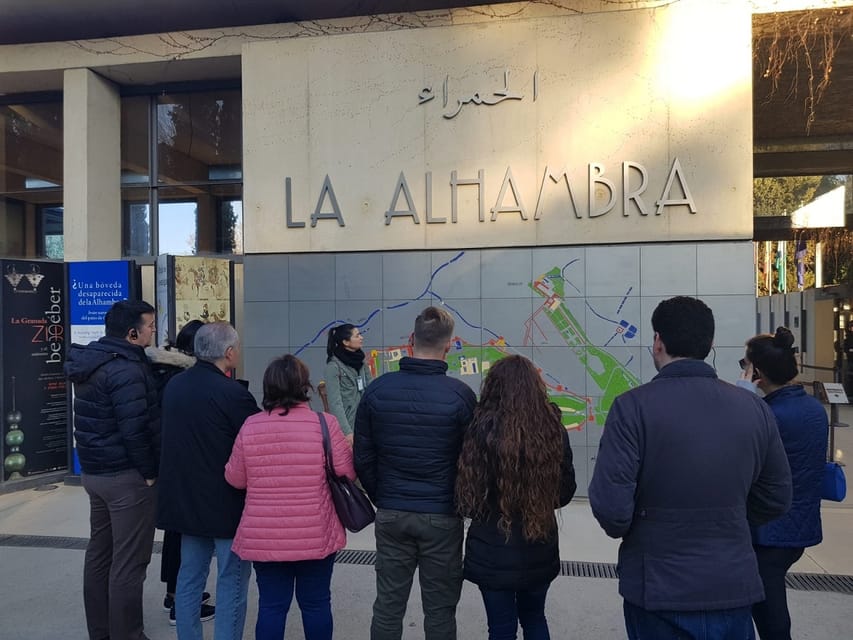 Granada: Alhambra and Albaicín Small Group Tour - The Charm of Albaicín: Granada’s Historic Moorish Quarter