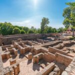 Granada: Alhambra Ticket and Guided Tour with Nasrid Palaces - Stroll Through the Tranquil Generalife Gardens and Summer Palace