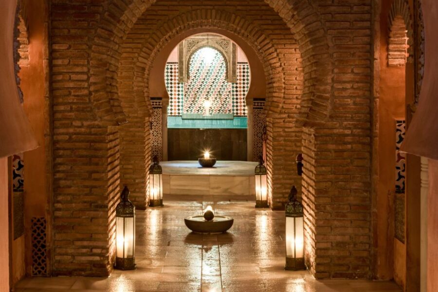 Granada: Hammam Al Ándalus with Massage - The Historic Setting of Hammam Al Ándalus in Granada