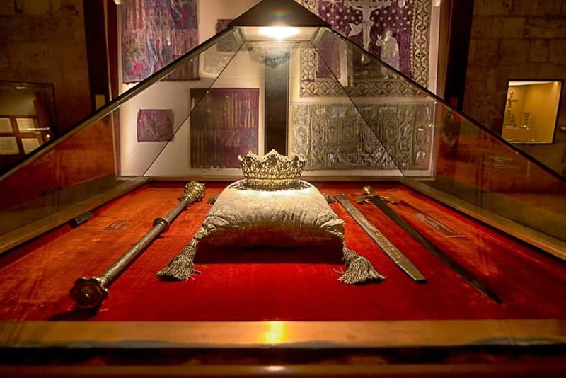 Granada: Royal Chapel of Granada Entry Ticket - The Tombs of Ferdinand and Isabella by Domenico Fancelli