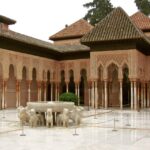 Granada: Tour of Alhambra, Generalife, and Nasrid Palaces - Discovering the Generalife Gardens and Their Serenity