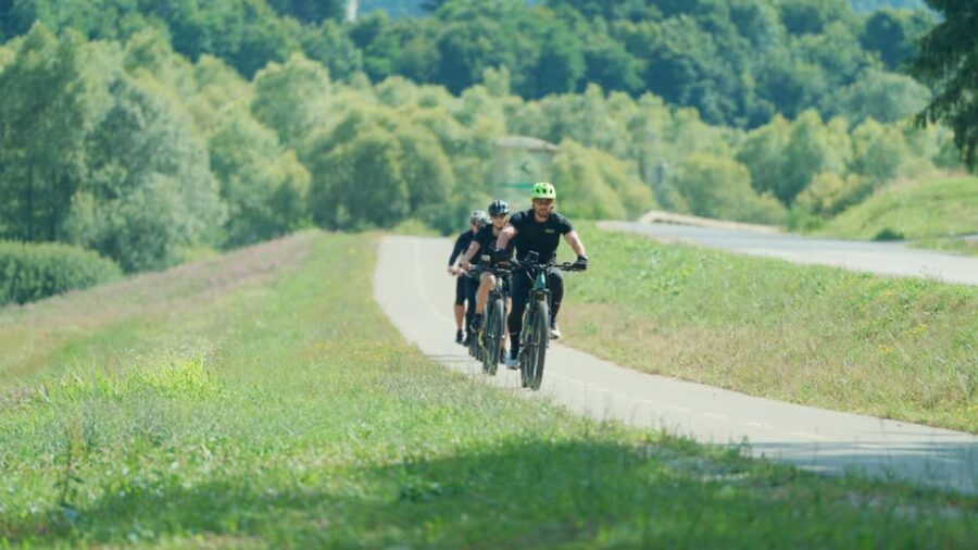 Green Border Explorer: E-Bike Tour with Castles & Snacks - Cross the Border into Slovenia at Rogatec