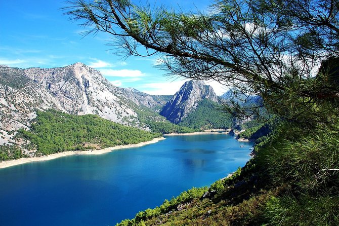 Green Canyon Jeep and Boat Tour with Lunch - Lakeside Lunch with Scenic Water Views