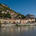 Grenoble: 2-hour Best Intro Walking Tour with a Local - Exploring Iconic Landmarks: Jardin de Ville and Le Pont Saint-Laurent