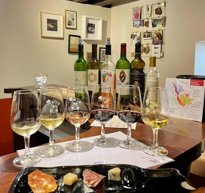 Guided Bordeaux Wine Tasting Class with 6 Wines and pairings - From the Hidden Door to Bordeaux’s Wine Heritage