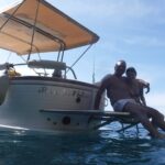 Guided Day Tour on Private Boat to Cinque Terre private boat - Discovering the Byron Cave in Porto Venere