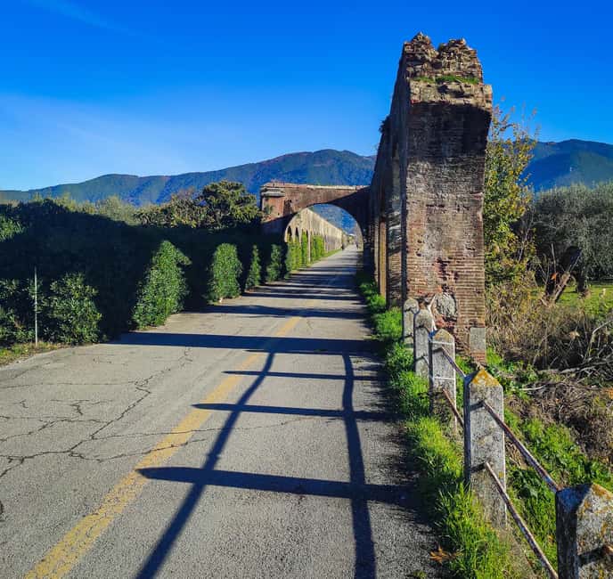Guided e-bike tour. Pisa's surroundings: history, nature, and secret views - Exploring Pisa’s Ancient Aqueduct