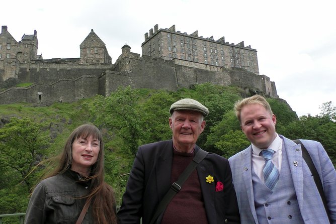 Guided Edinburgh Private Walking Tour - Exploring Edinburgh Castle from the Outside