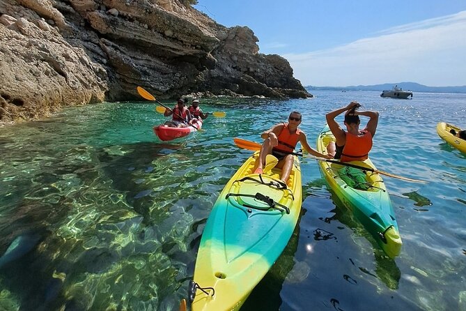 Guided kayak excursion in creeks - Meeting Point and Logistics in Marseilles Port of lEstaque