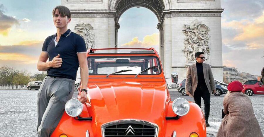 Guided Tour of Paris in Classic Convertible - Discover Paris from a Vintage Citroën 2CV