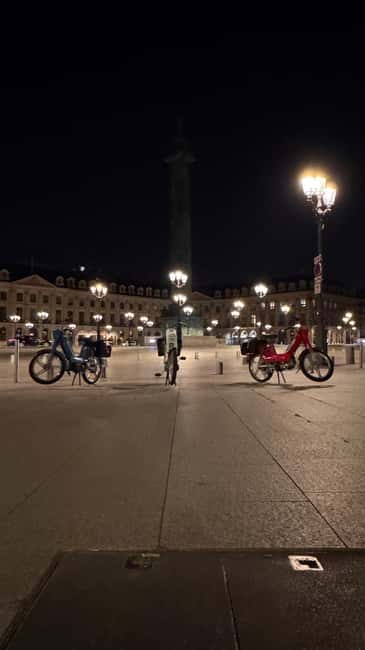 Guided tour of Paris on an electric Peugeot 103 moped - Starting Point and Meeting Logistics in Paris