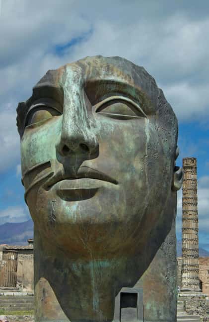 Guided tour of Pompeii ruins and Naples historic center - Starting Your Day in Naples: From City Streets to Ancient Ruins