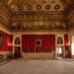 Guided tour of Segovia in Spanish: Cathedral and Alcázar - Starting at Plaza Juan Guas: Meeting Point and Logistics