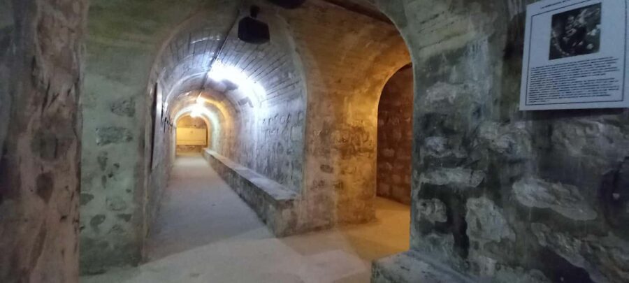 Guided tour of the Arch of San Lorenzo, Air Raid Shelter, and Mudejar Hall - The Air Raid Shelter: A Harrowing Civil War Reminder