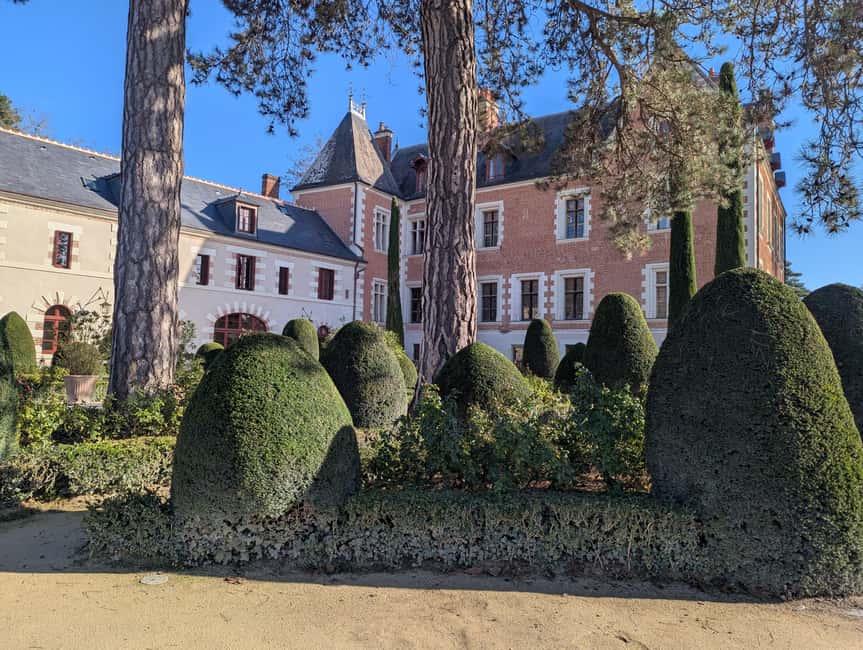Guided tour of the Château du Clos Lucé, the last home of Leonardo da Vinci - Location and Meeting Details in Loire Valley
