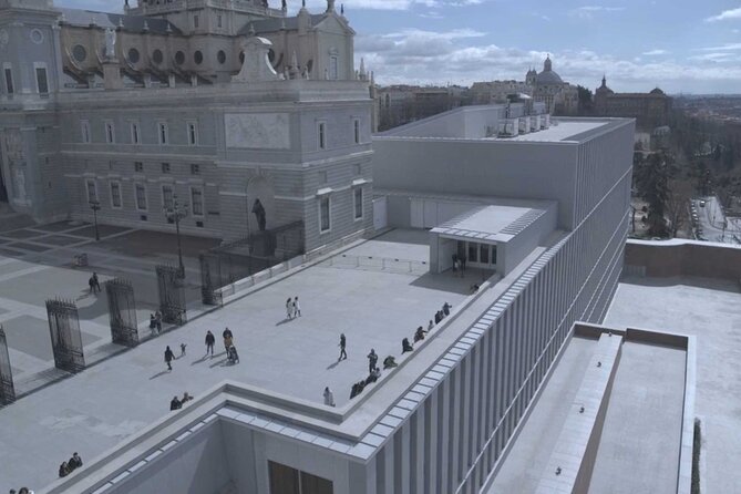 Guided tour of the Royal Collections Gallery in Madrid - Artworks by Velázquez, Caravaggio, and El Greco