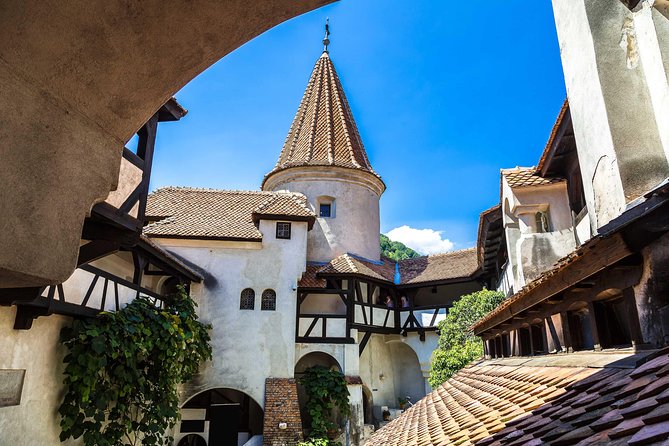 Guided Tour to Dracula Castle, Peles Castle and Brasov - The Tour Itinerary and Major Stops