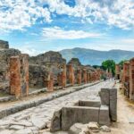 Guided Visit of Pompei and Mount Vesuvius Tour with Pizza Lunch - Pickup and Meeting Point in Naples