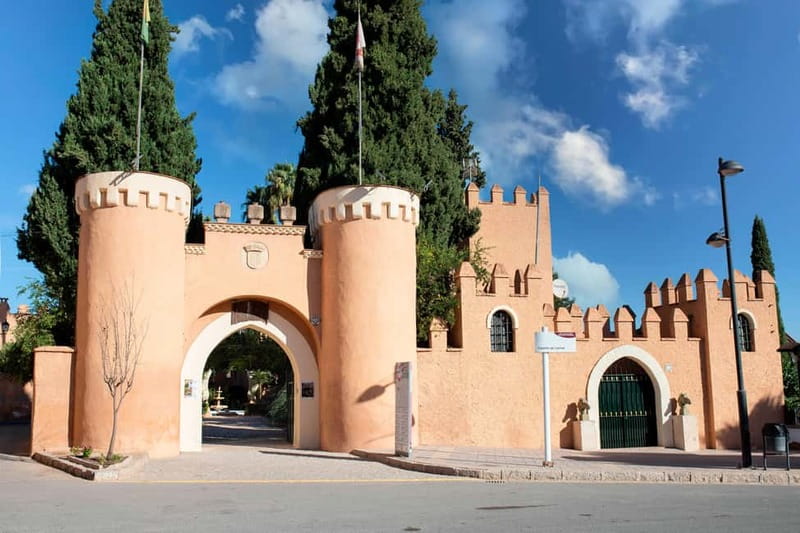 Guided Visit to the Castle of Láchar, Granada - The Starting Point: Láchar Main Gate