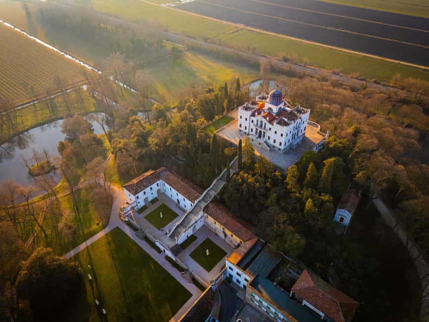 Guided visit to Villa Selvatico and its thermal lakes - Exploring the Expansive Park Designed by Giuseppe Jappelli