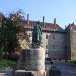 Guimarães Half-Day Private Tour from Porto - Discovering Guimarães Castle and Its Significance
