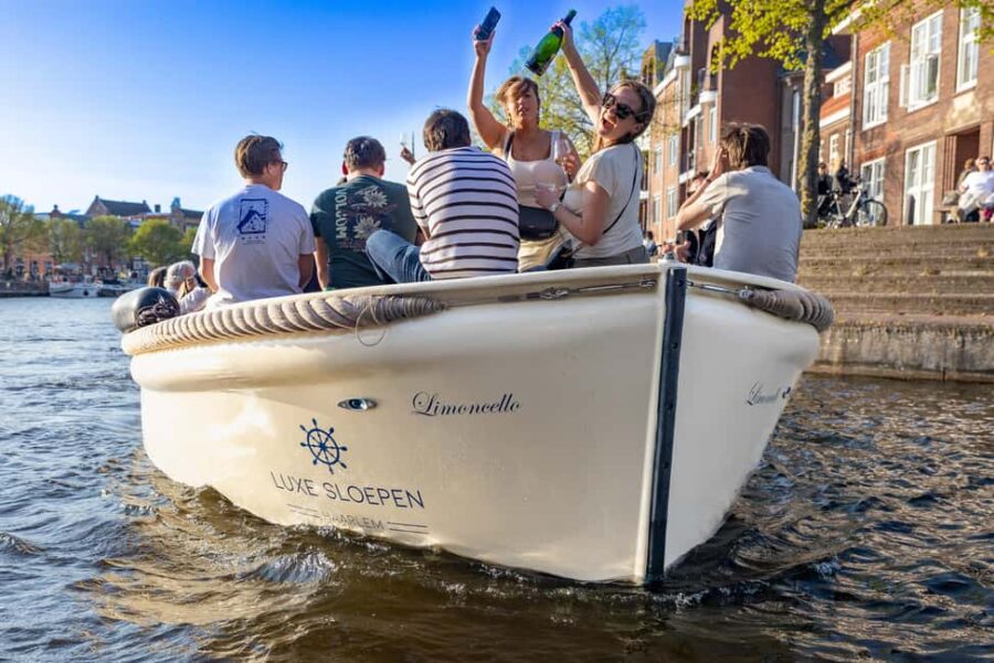 Haarlem: Unlimited Drinks City Cruise - Launching at Windmill De Adriaan: The Starting Point