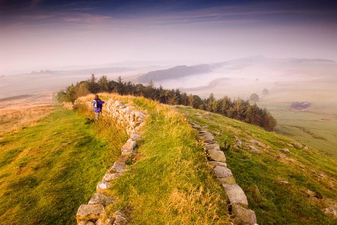 Hadrian's Wall & The Borders Tour from Edinburgh Incl. Admission - Scenic Border Crossings and Historic Towns