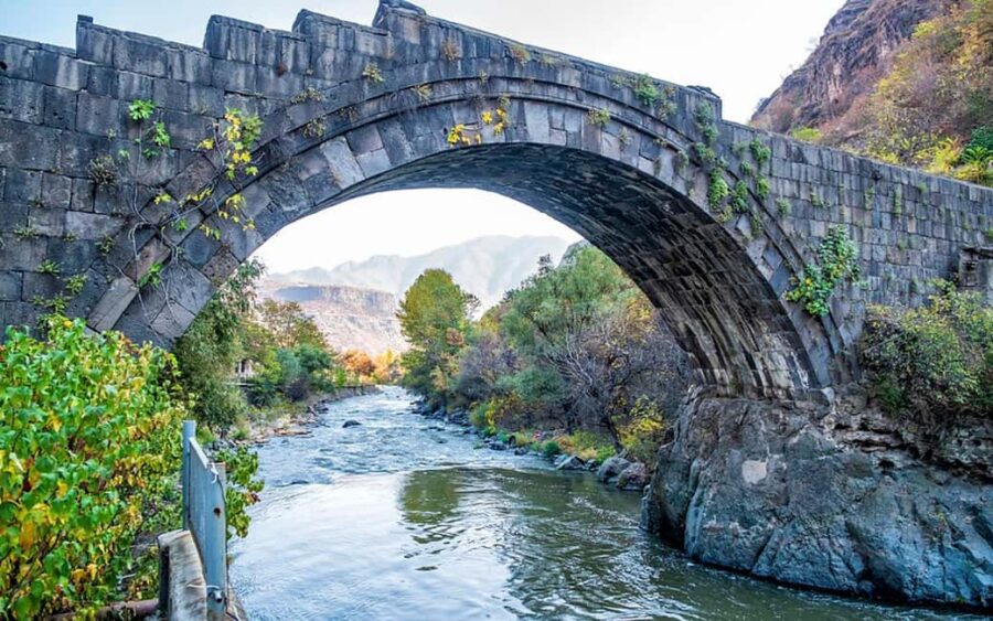Haghpat, Sanahin & Odzun, Mendz Er or Zarni - Parni Caves - Visiting the Haghpat Monastery Complex
