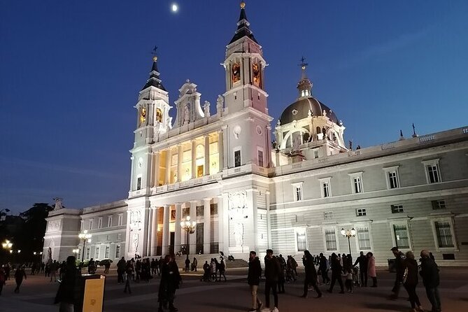 Half-Day Guided Tour of Madrid - Discovering Barrio de los Austrias and Plaza Puerta Cerrada