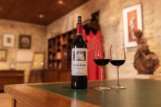 Half day in Pomerol and Saint Emilion in a classic car - Discovering Château Gaubert and Local Passion