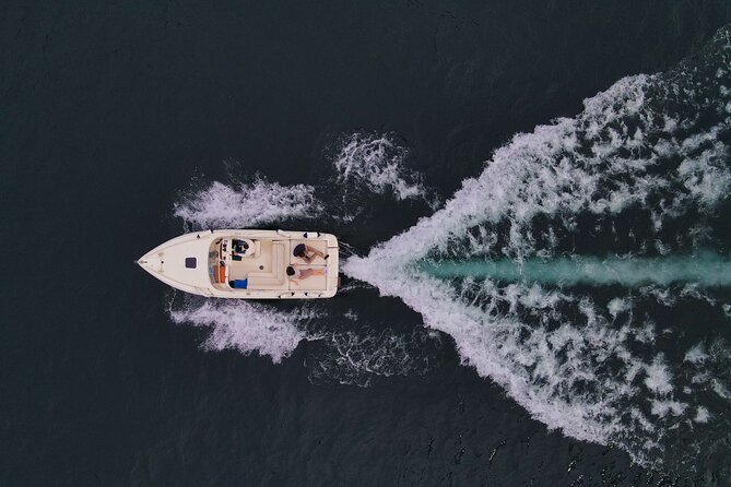 half day private boat tour on Lake Como - Visiting Villa DEste in Cernobbio