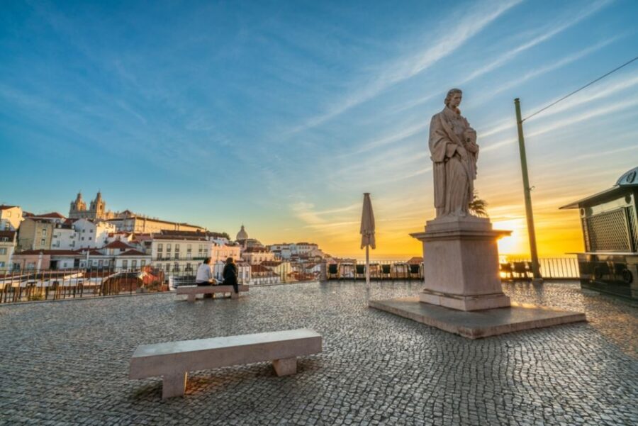 Half-Day Private Tour in Lisbon - Exploring Lisbon’s Historic Neighborhoods: Alfama, Baixa, and Chiado