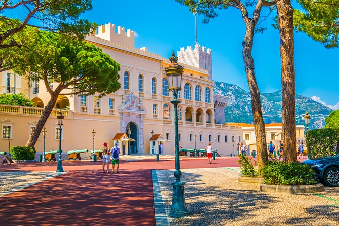 Half Day Shared Tour in Eze, Monaco and Monte Carlo - Exploring Monaco-Ville’s Historic Heart