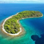 Half-day Speedboat Tour: Explore Hidden Gems of Hvar Island - Starting the Tour in Makarska with a Scenic Ride to Hvar