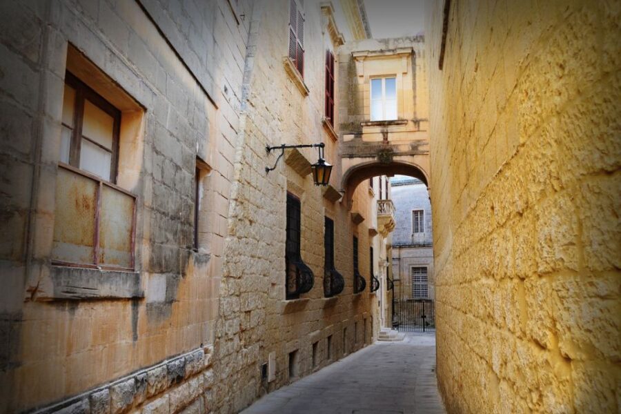 Half-Day Tour of Mosta, Ta'Qali Crafts Village & Mdina - Exploring TaQali Crafts Village and Its Artistic Talents