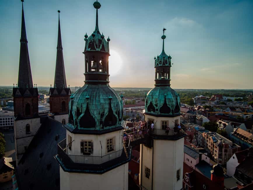 Halle (Saale): The cocktail lounge - Enjoy Two Creative Cocktails: "Haljito" and "Sunset"